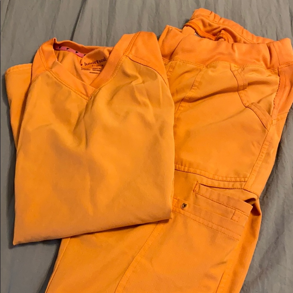 Heart soul Scrub Set